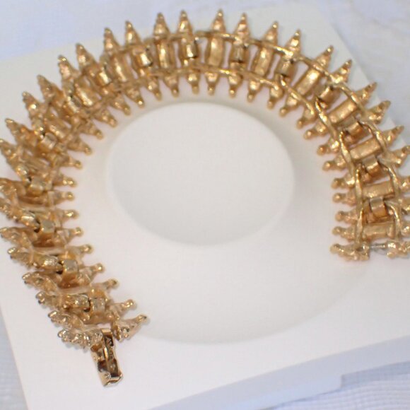 Avon Brutalist Style Vintage Bracelet - Picture 5 of 7